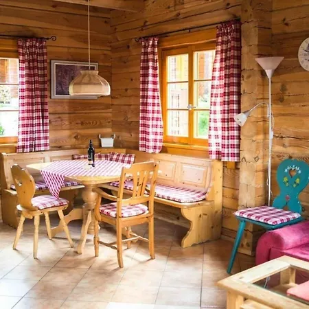 Schoenes In Mit Kleinem Garten Und Bergblick Tatil Evi Sankt Margarethen im Lungau