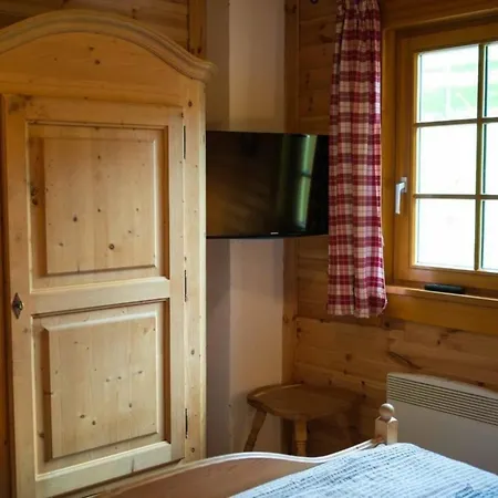 Tatil Evi Schoenes In Mit Kleinem Garten Und Bergblick *